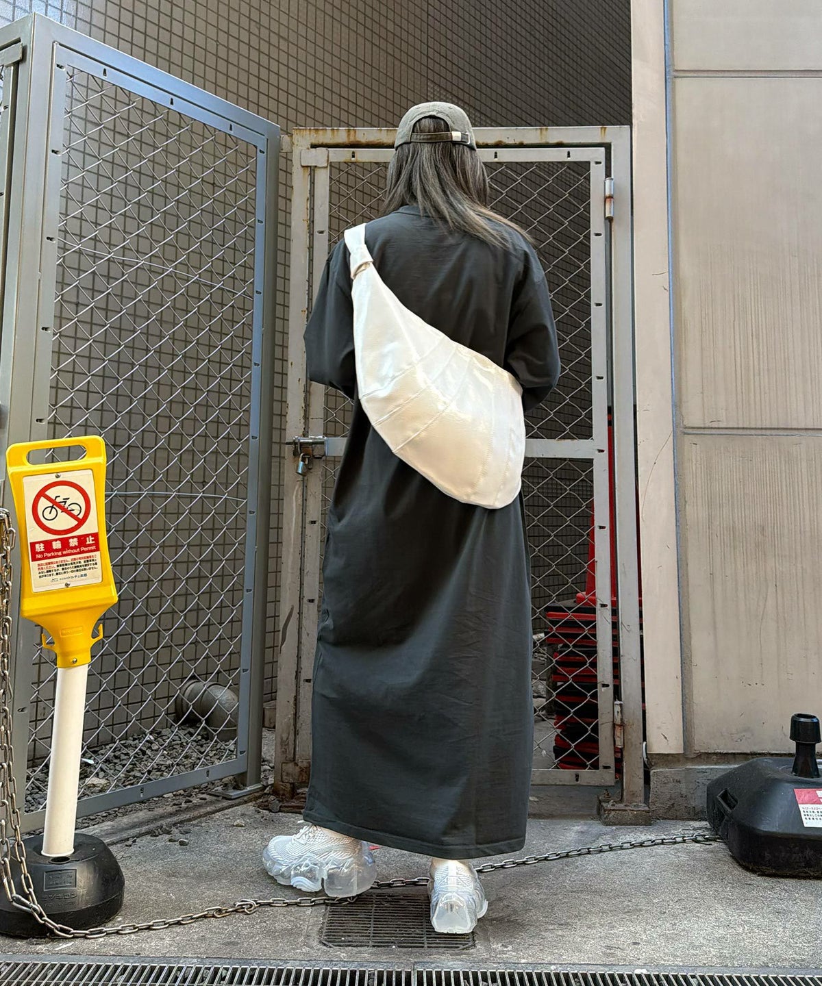 STAFF：HIRONA(163cm/骨格ナチュラル)