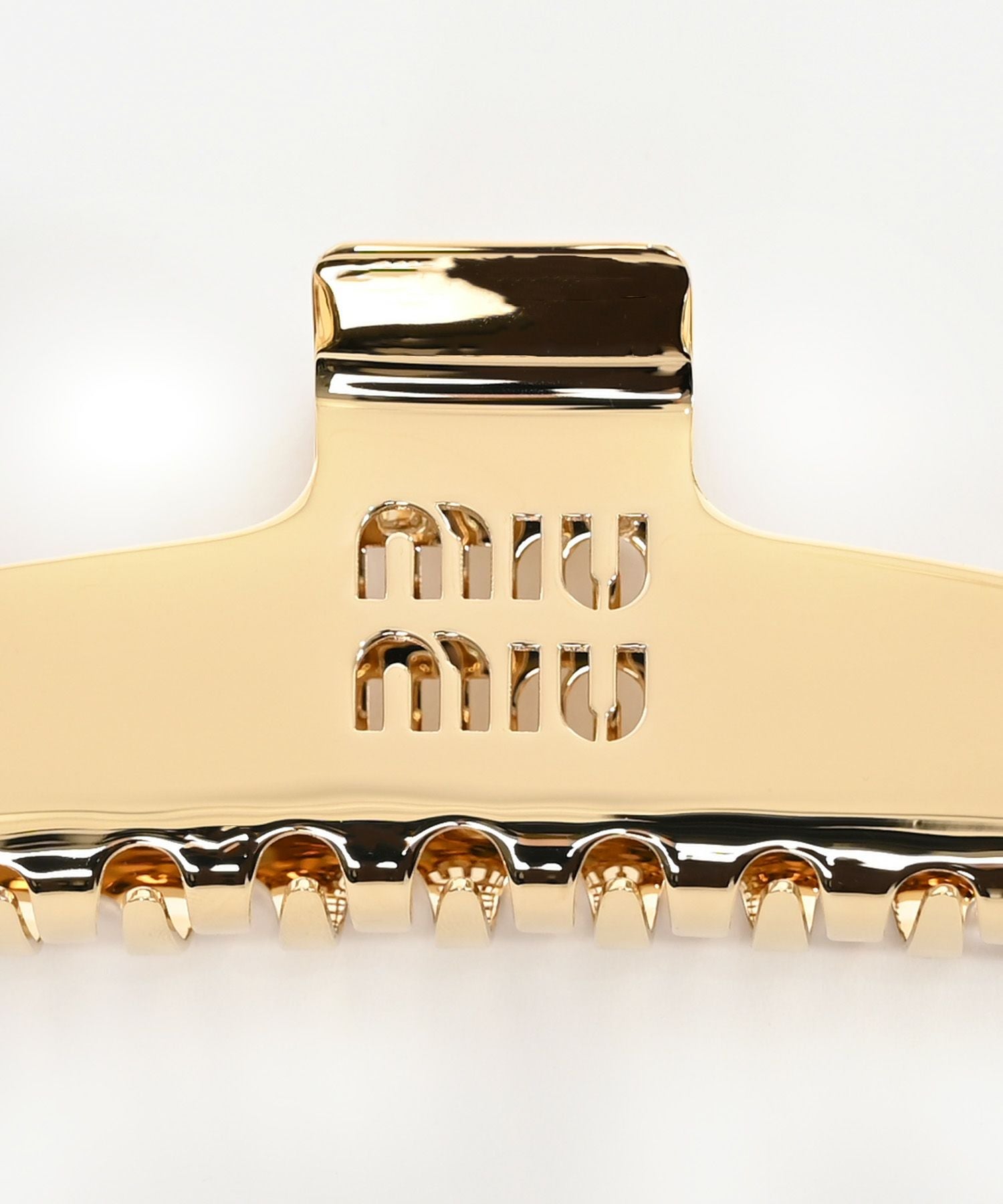 MIUMIUロゴヘアクリップ | Narcissus WEB STORE