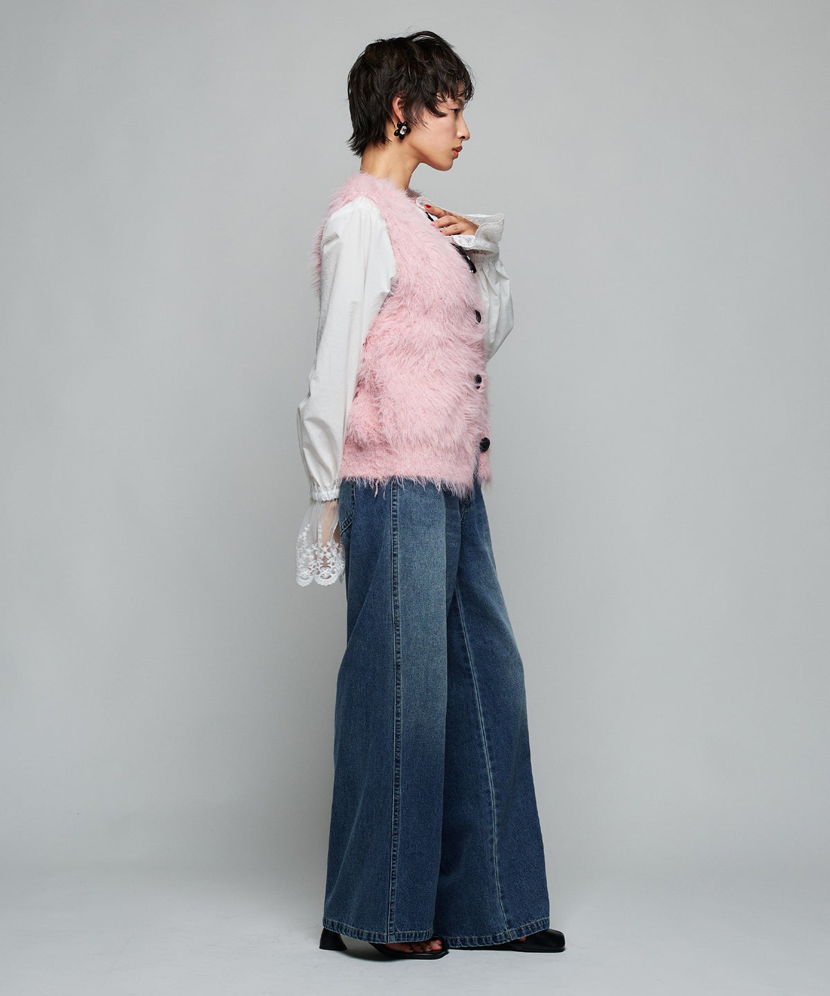 MODEL：H160cm B75cm H79cm