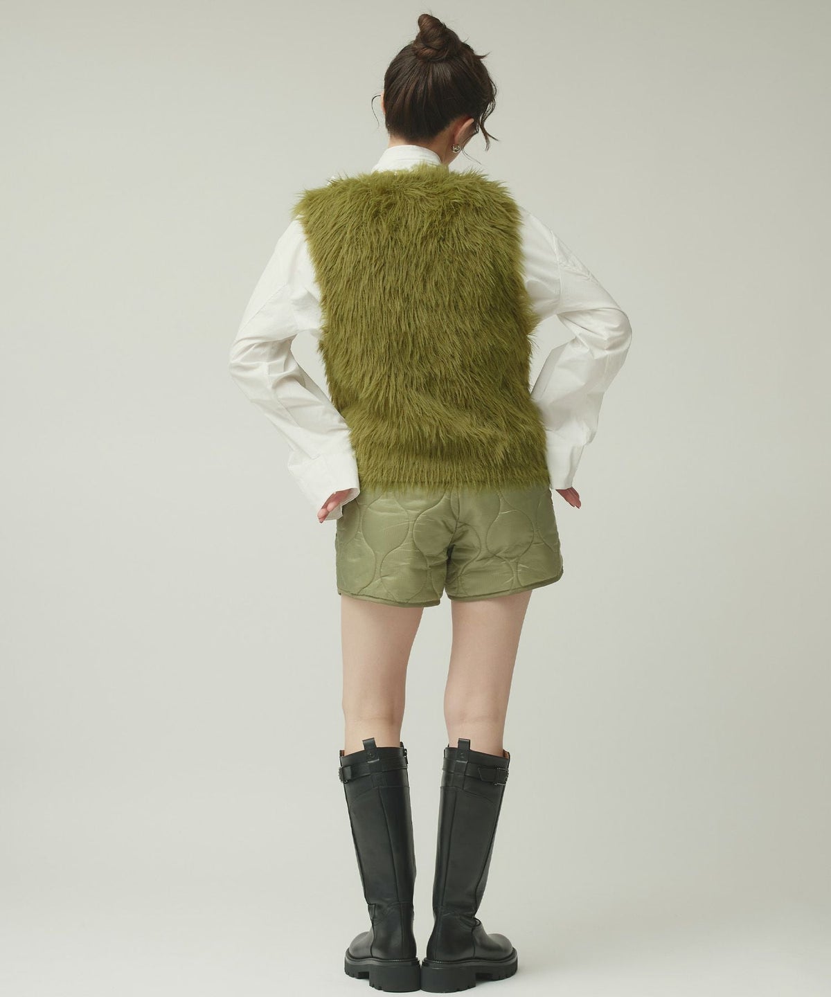 MODEL：H160cm B80cm H85cm