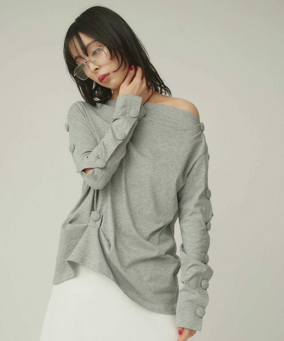 【model】H165 B78 H83