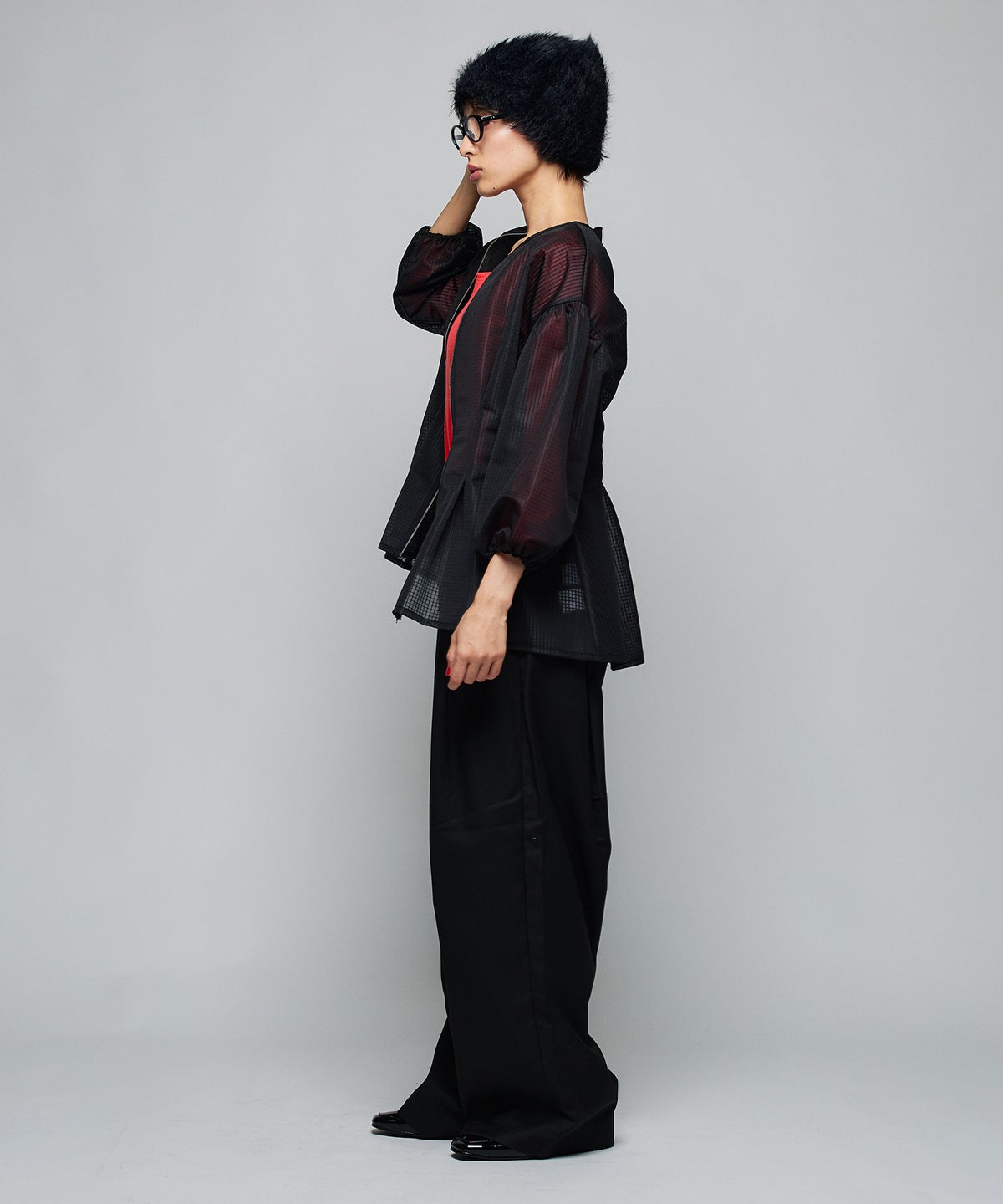 MODEL：H160cm B75cm H79cm