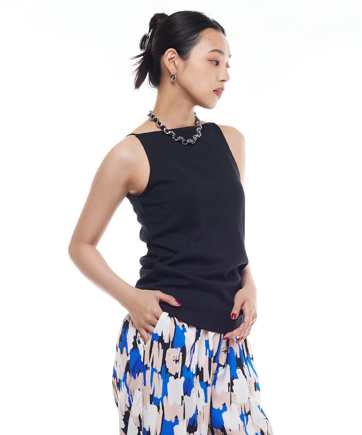 model：H163cm B78cm H84cm