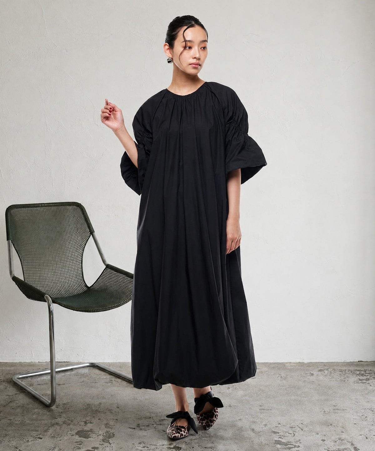 model：H163cm B78cm H84cm