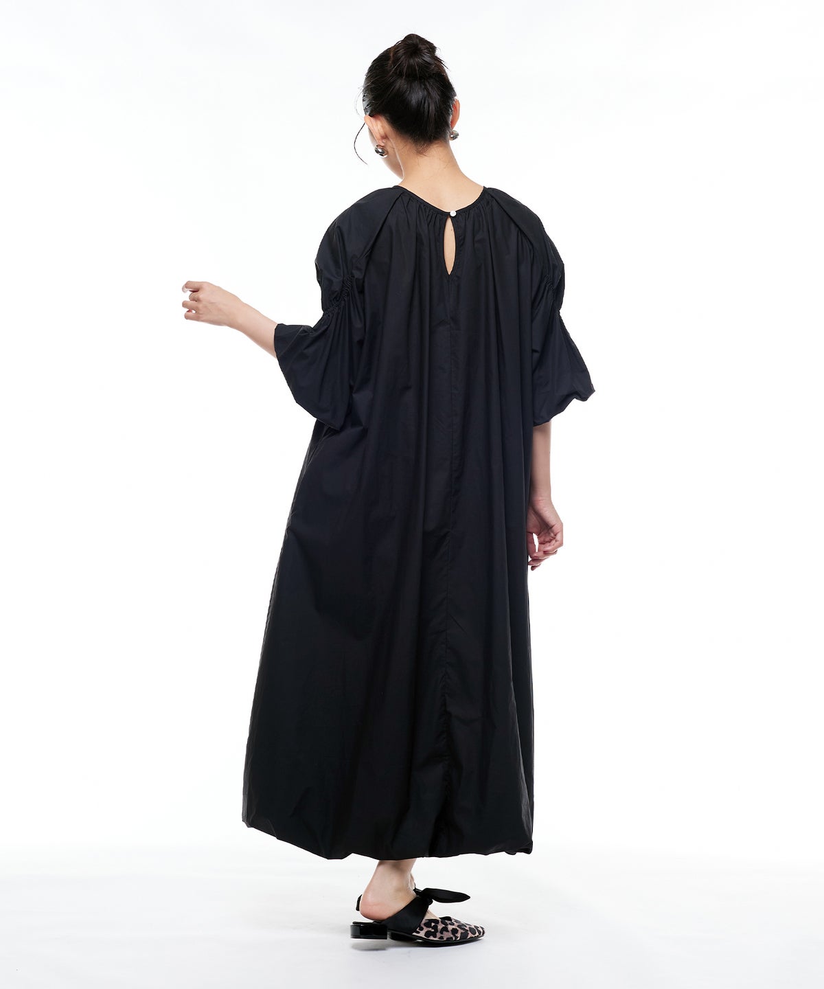 model：H163cm B78cm H84cm
