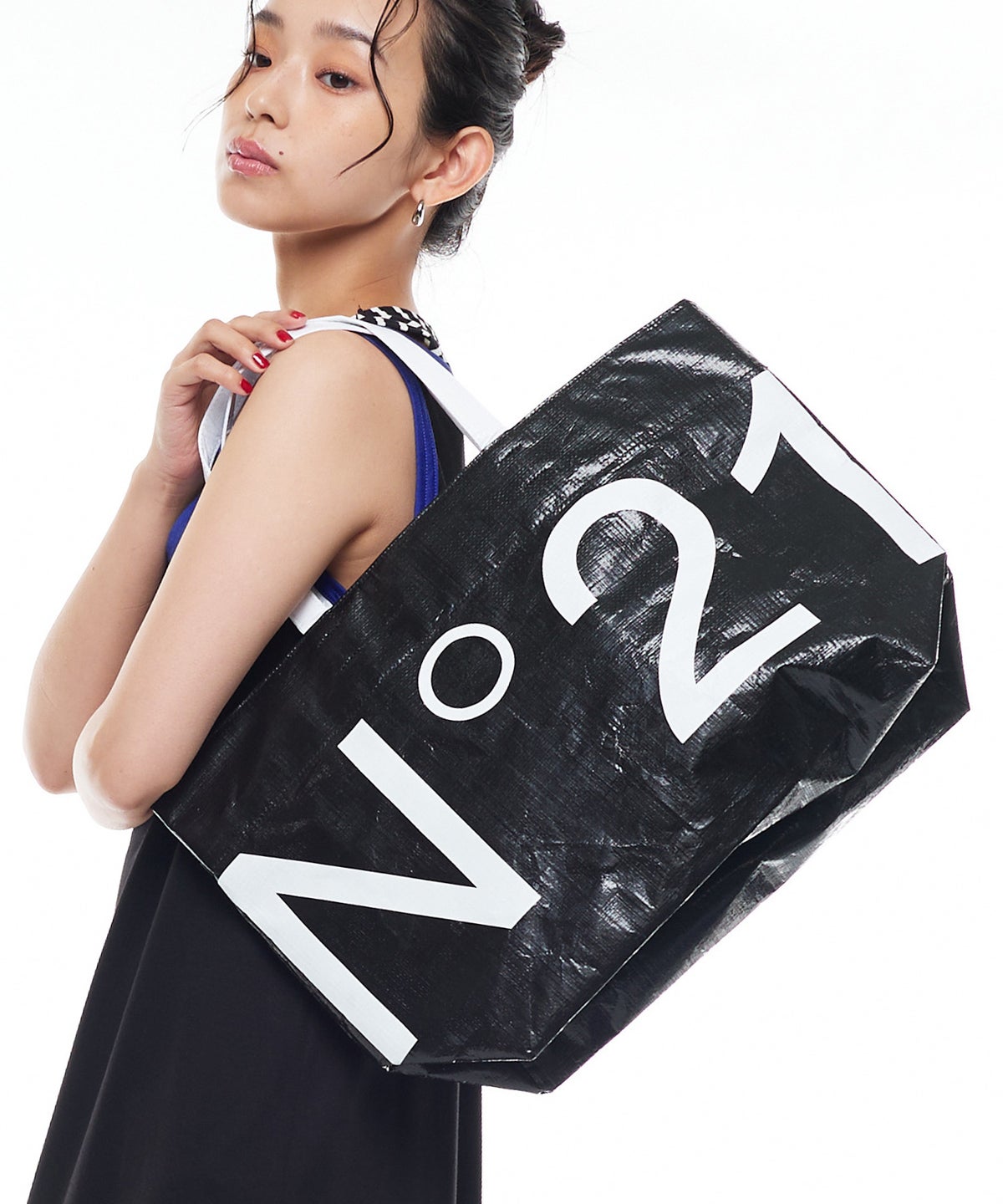 model：H163cm B78cm H84cm