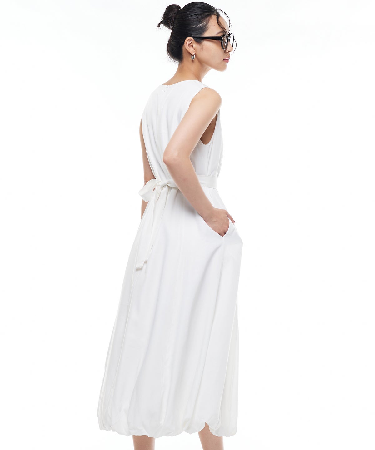 model：H163cm B78cm H84cm