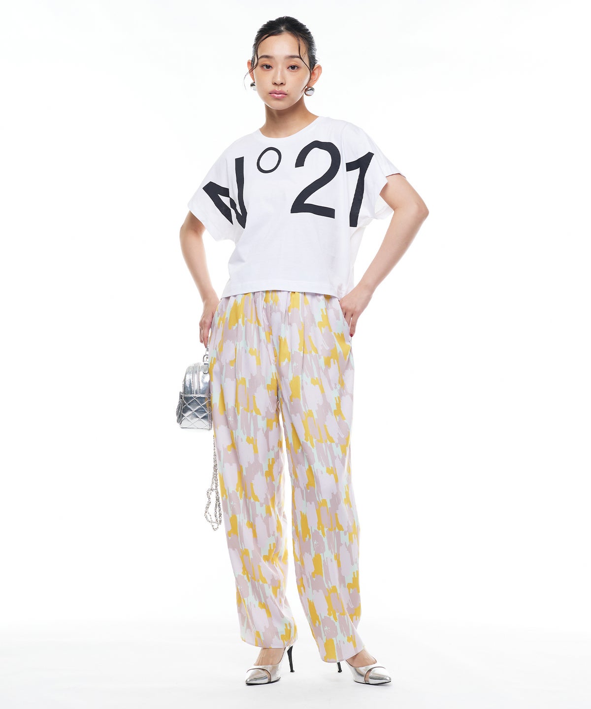 model：H163cm B78cm H84cm