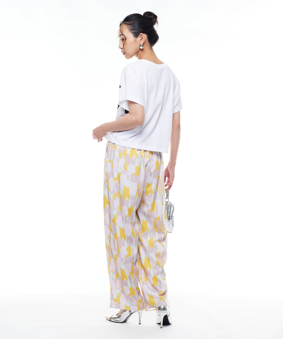 model：H163cm B78cm H84cm