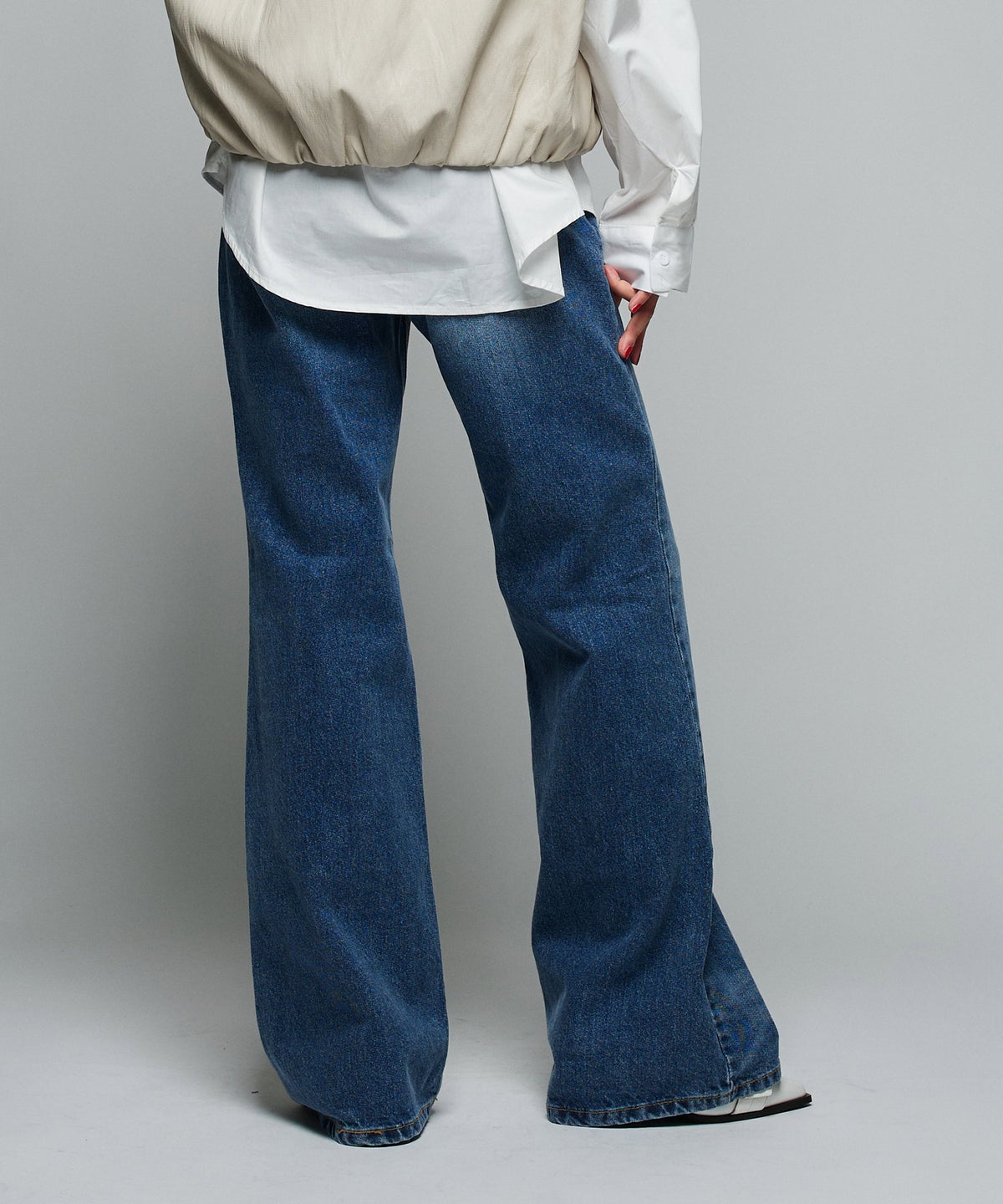 MODEL：H160cm B75cm H79cm