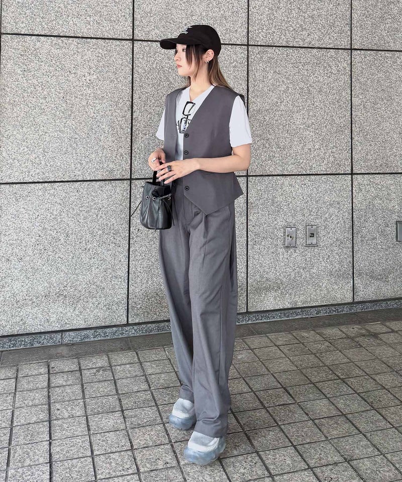 STAFF：HIRONA(163cm/骨格ナチュラル)