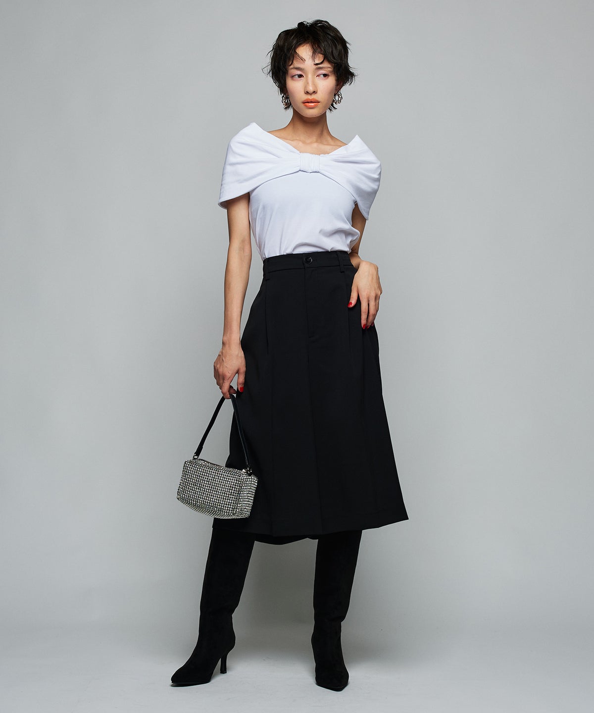 MODEL：H160cm B75cm H79cm