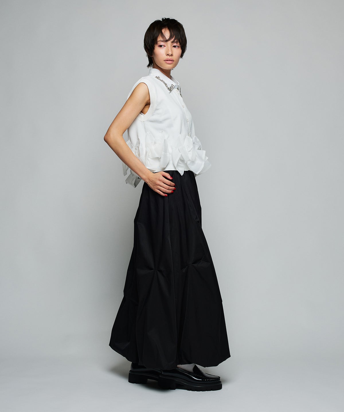 MODEL：H160cm B75cm H79cm