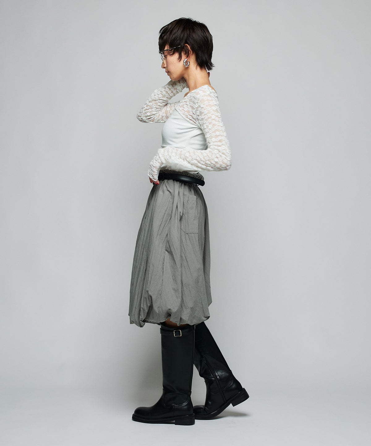 MODEL：H160cm B75cm H79cm
