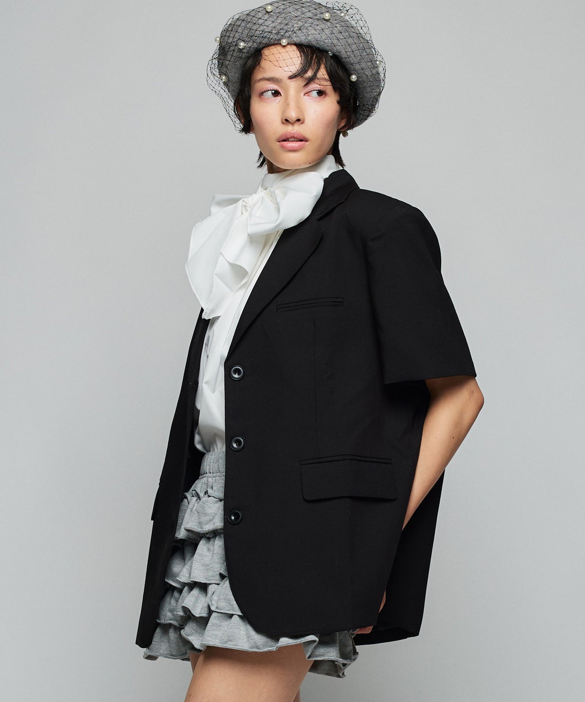 MODEL：H160cm B75cm H79cm