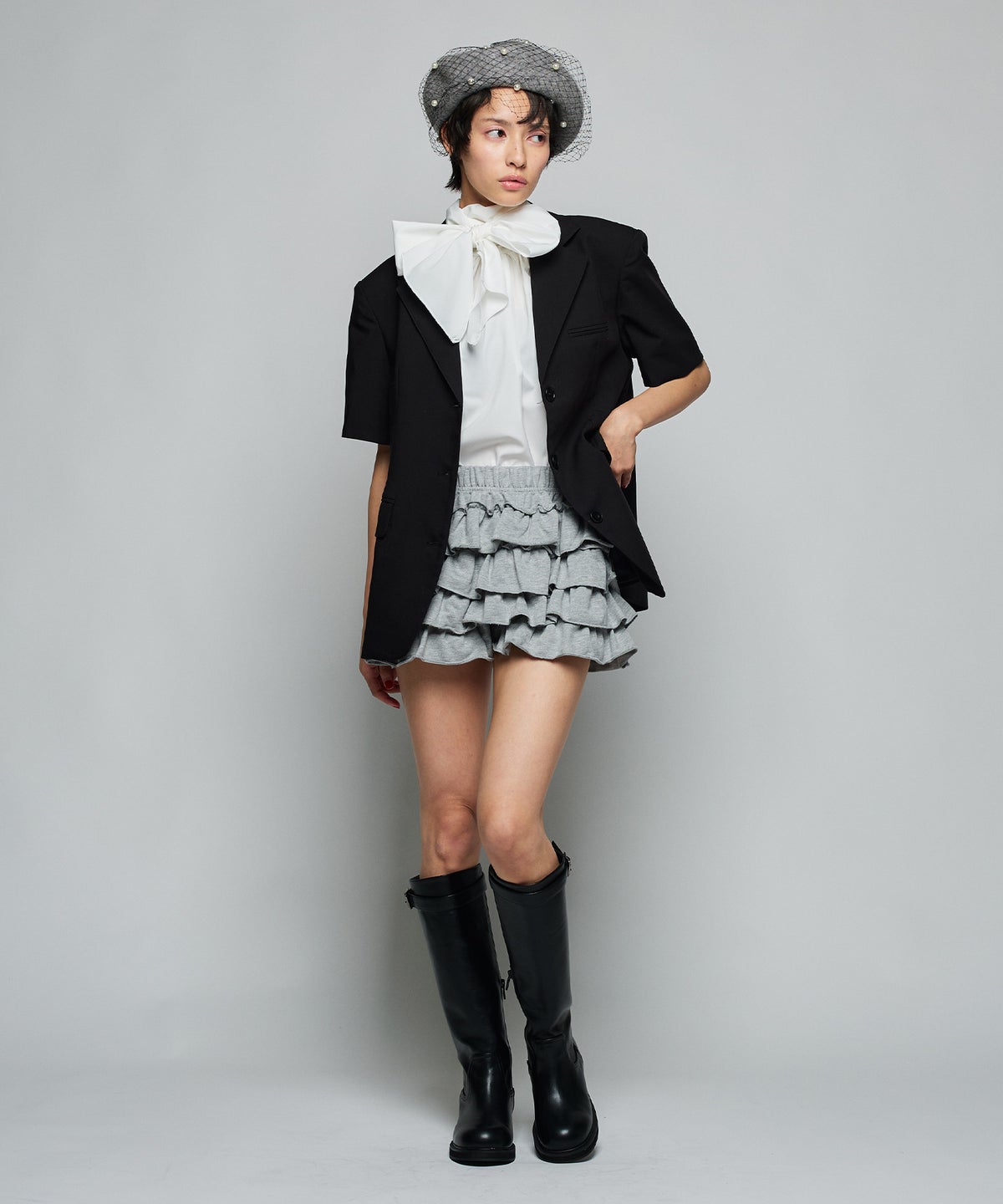 MODEL：H160cm B75cm H79cm