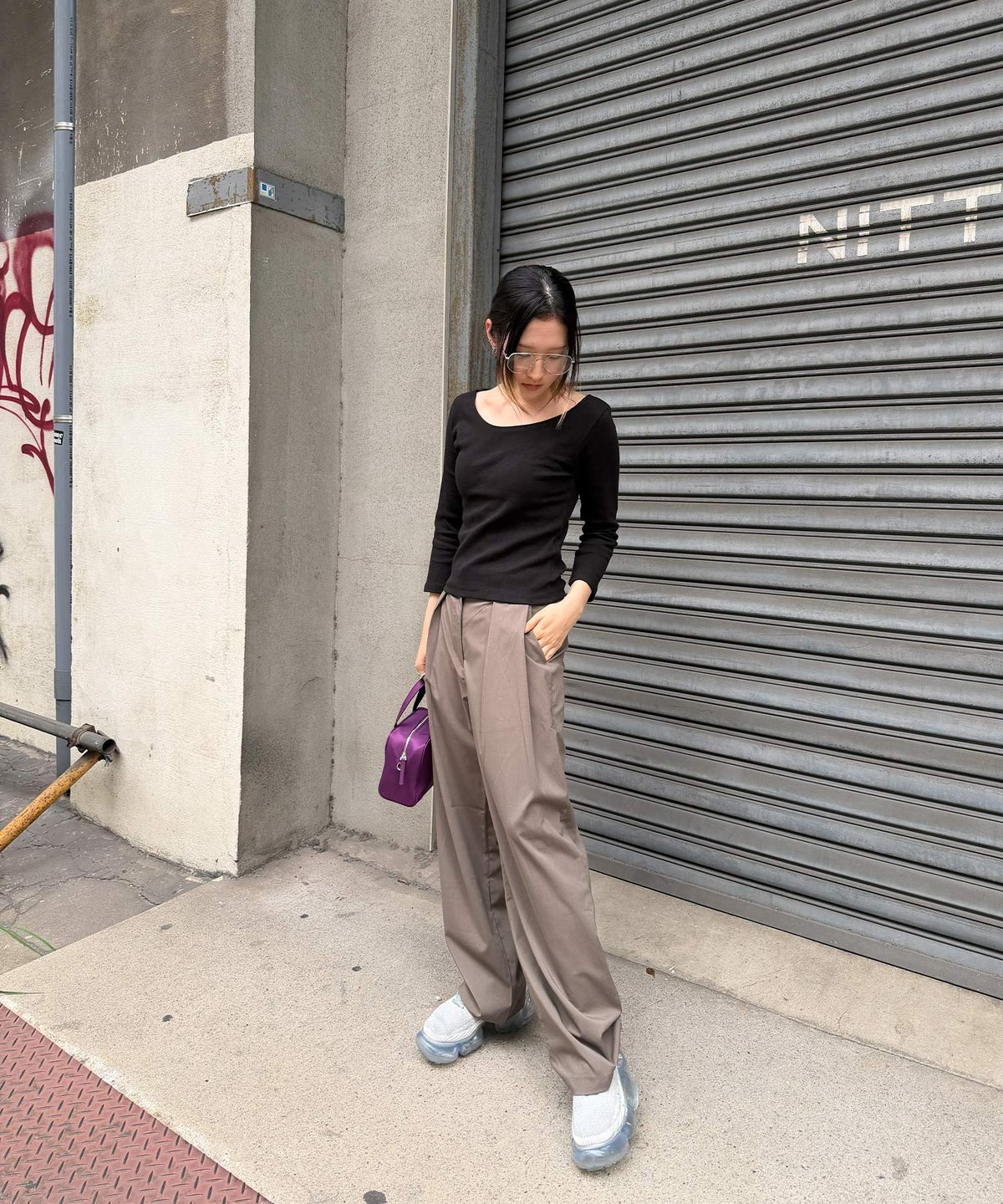 STAFF：HIRONA（163cm/骨格ナチュラル）