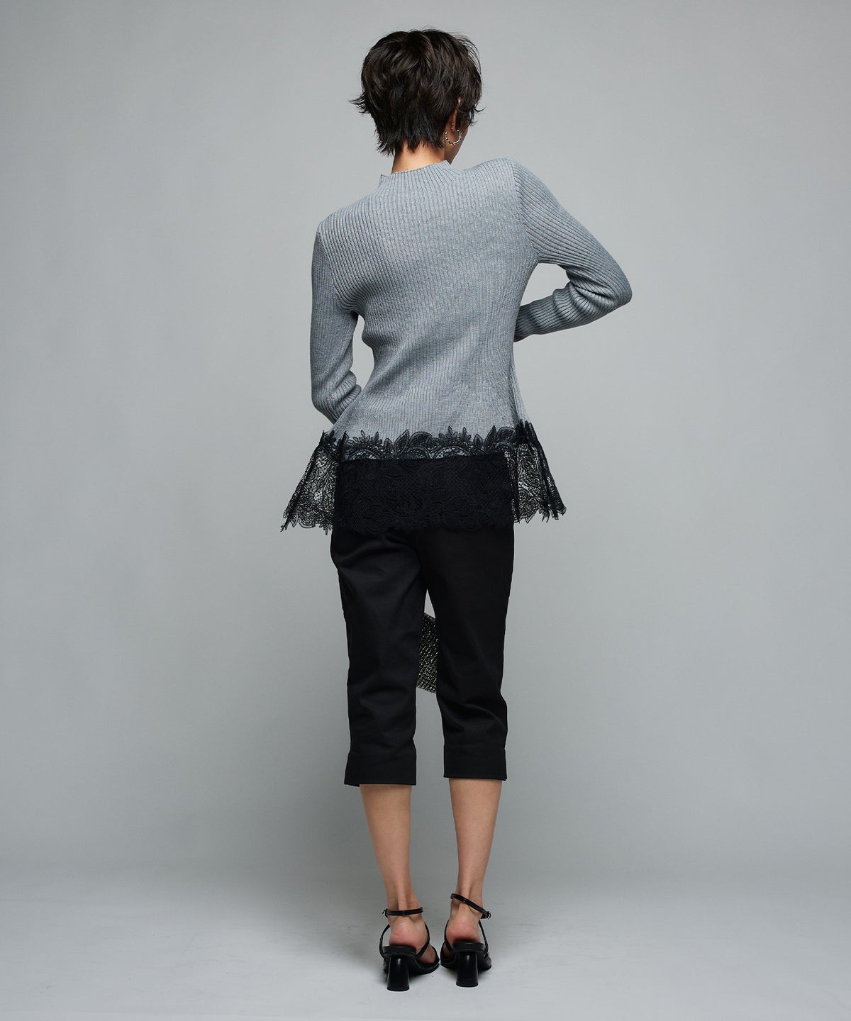 MODEL：H160cm B75cm H79cm