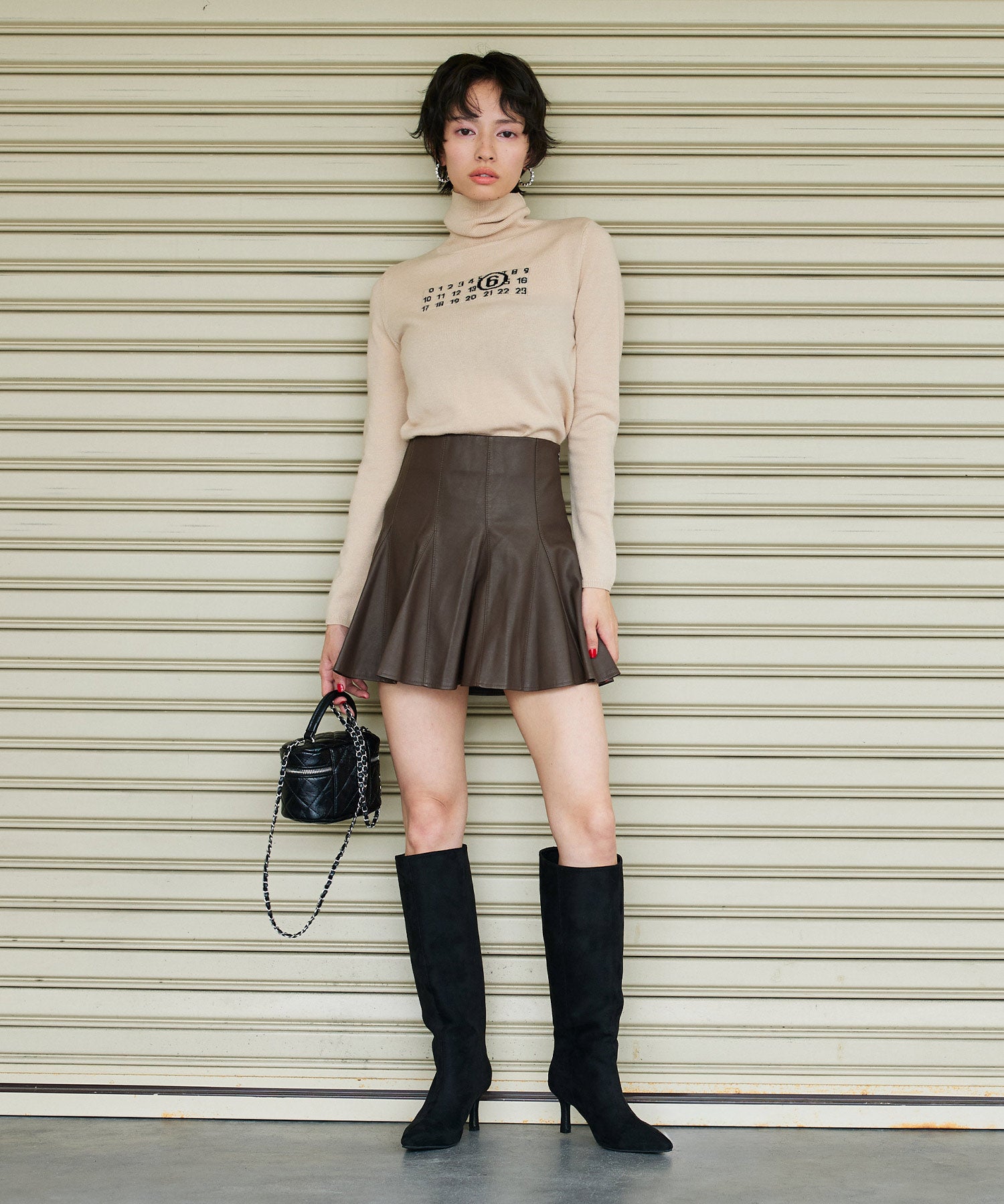MM6 Maison Margiela KIDSナンバリングロゴ タートルネックニット