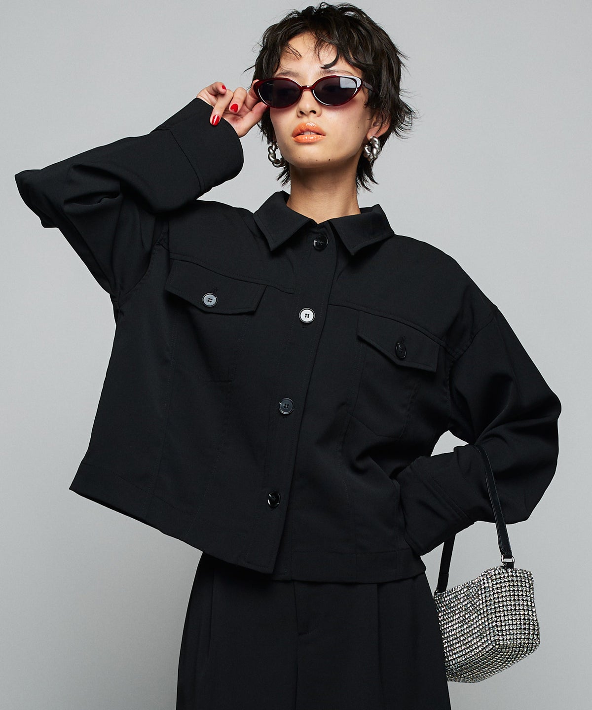 MODEL：H160cm B75cm H79cm