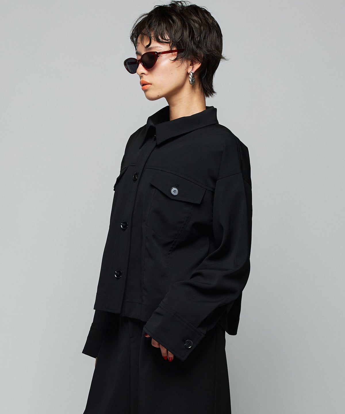 MODEL：H160cm B75cm H79cm