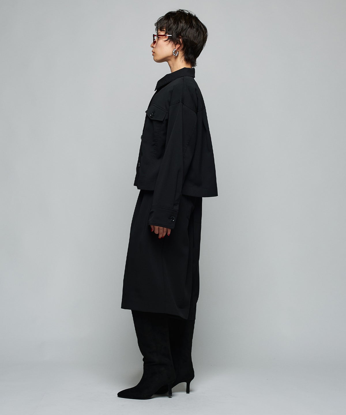 MODEL：H160cm B75cm H79cm