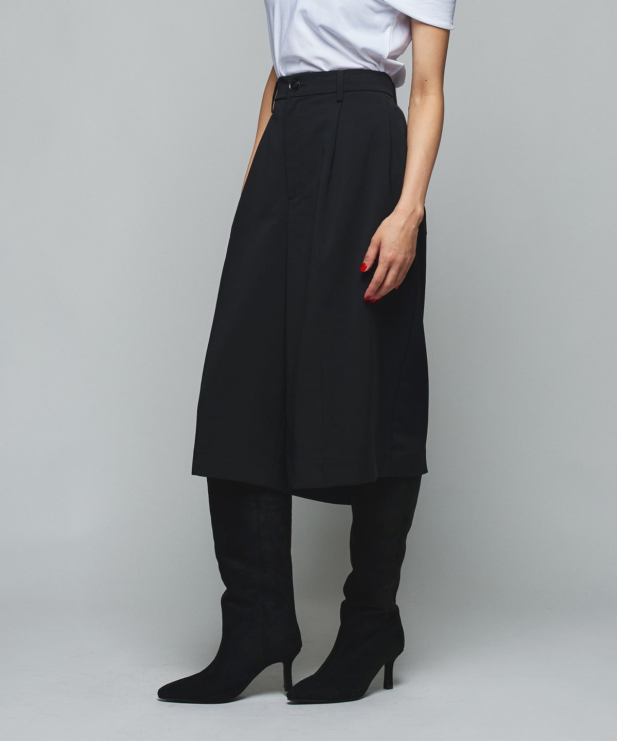 MODEL：H160cm B75cm H79cm