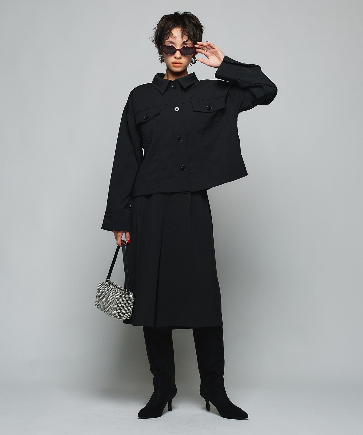 MODEL：H160cm B75cm H79cm