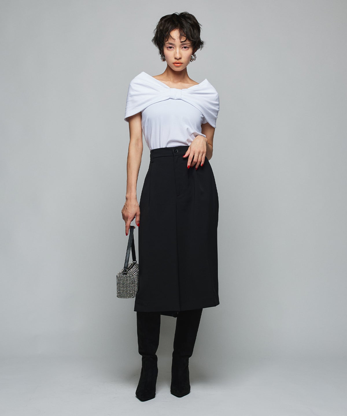 MODEL：H160cm B75cm H79cm