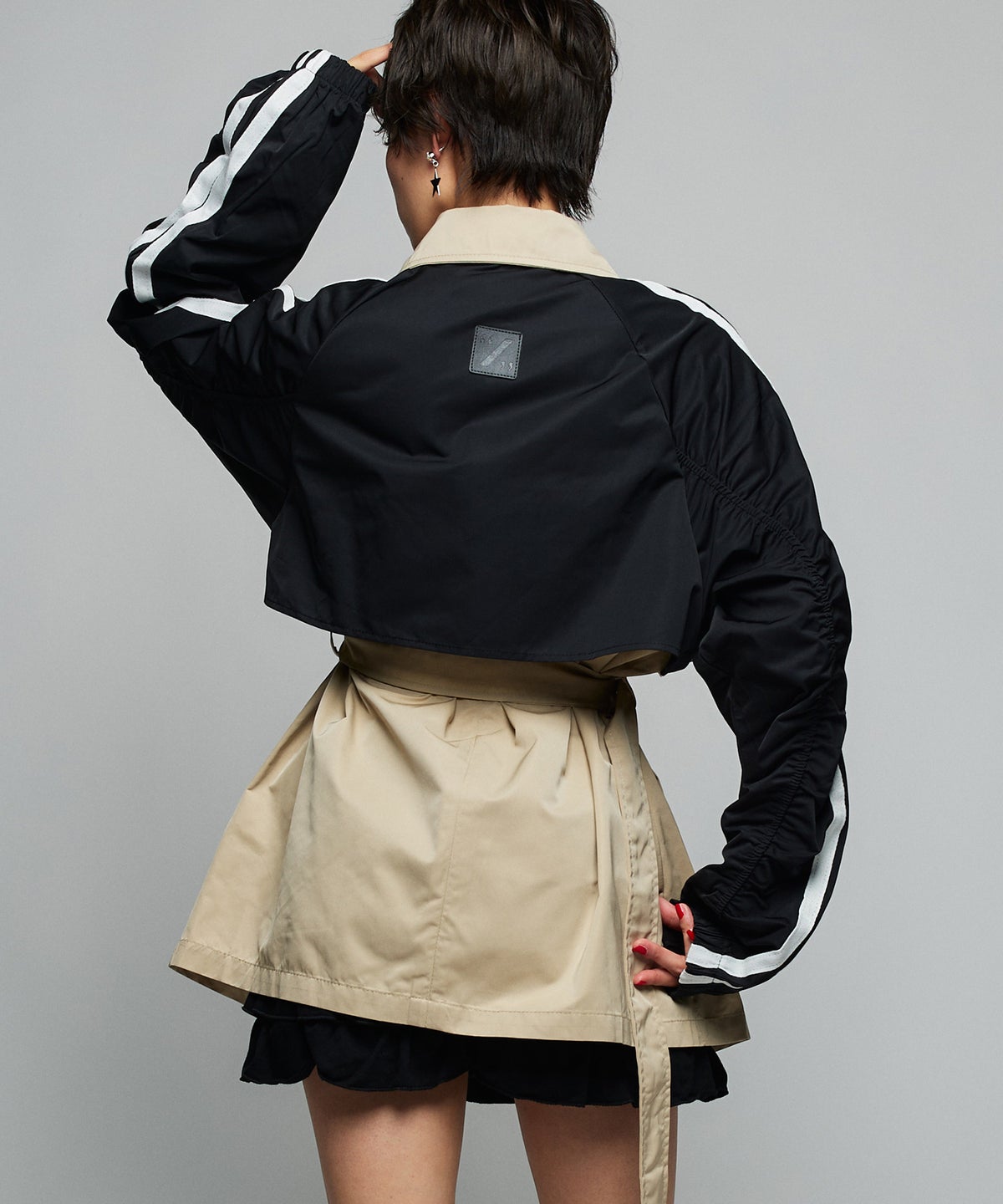 MODEL：H160cm B75cm H79cm