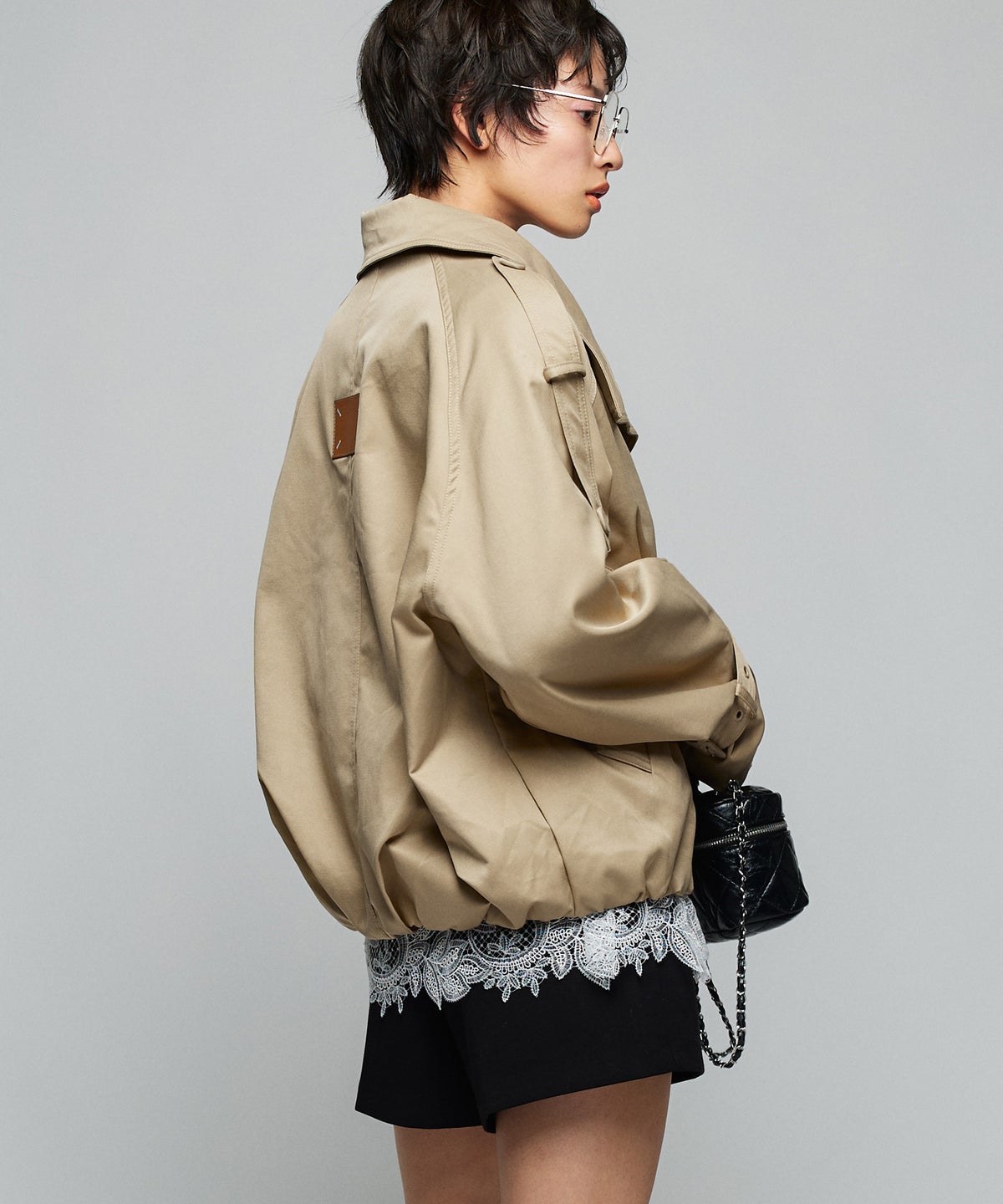 MODEL：H160cm B75cm H79cm