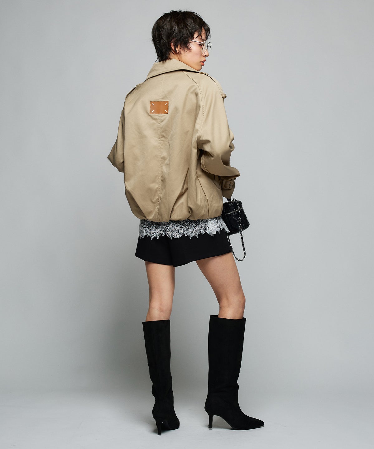 MODEL：H160cm B75cm H79cm