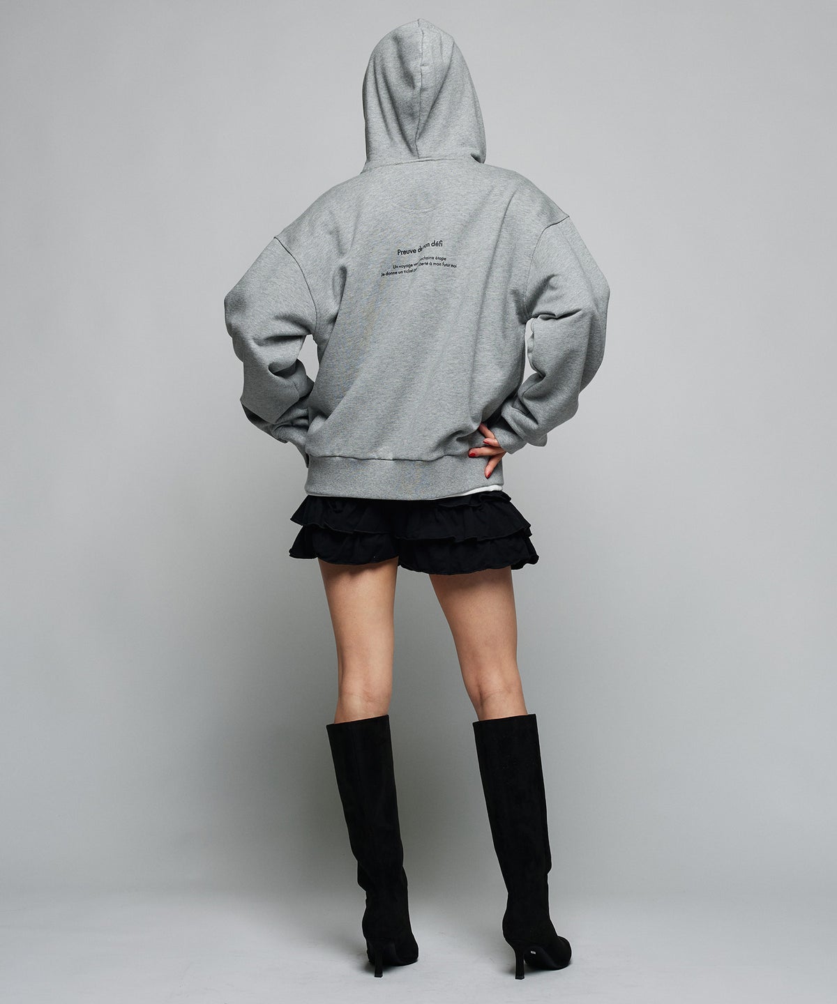 MODEL：H160cm B75cm H79cm