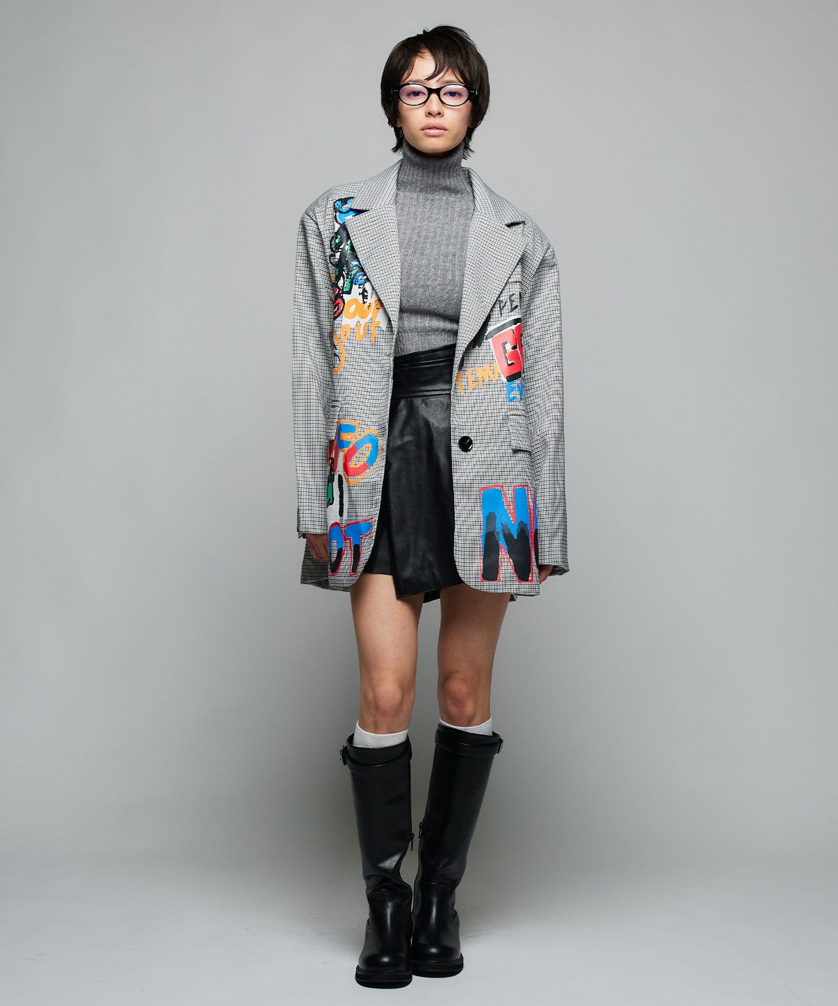 MODEL：H160cm B75cm H79cm