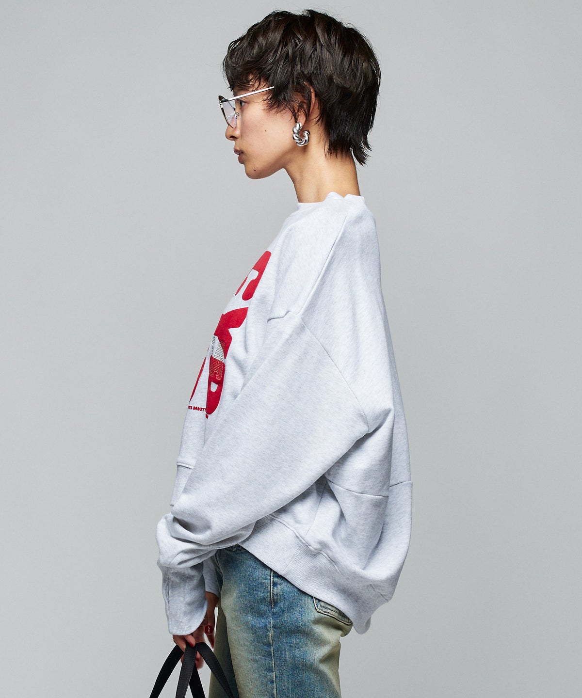MODEL：H160cm B75cm H79cm