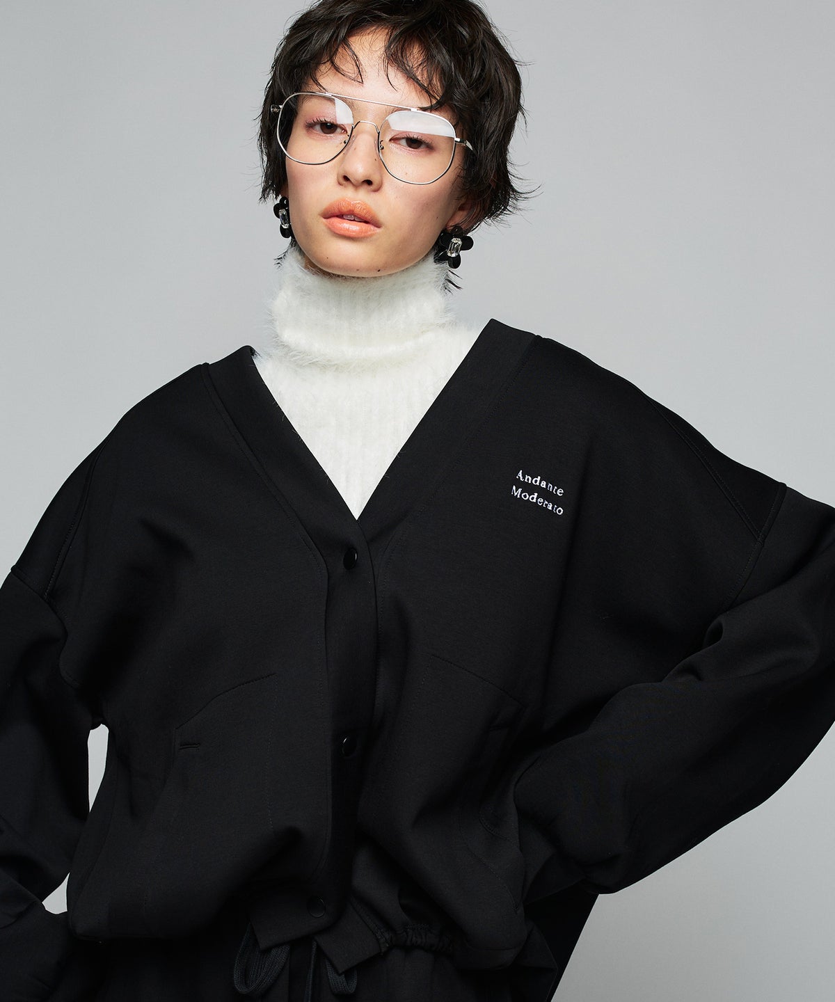 MODEL：H160cm B75cm H79cm