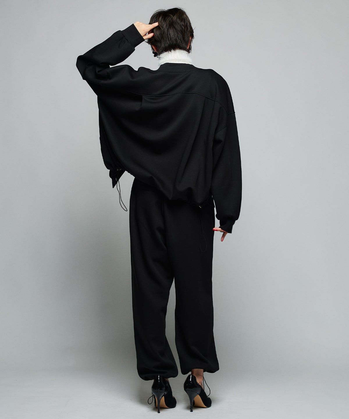 MODEL：H160cm B75cm H79cm