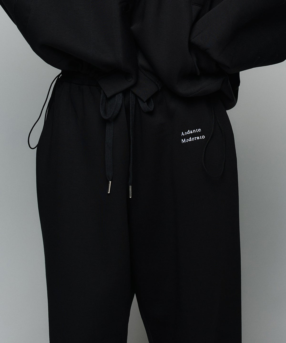 MODEL：H160cm B75cm H79cm