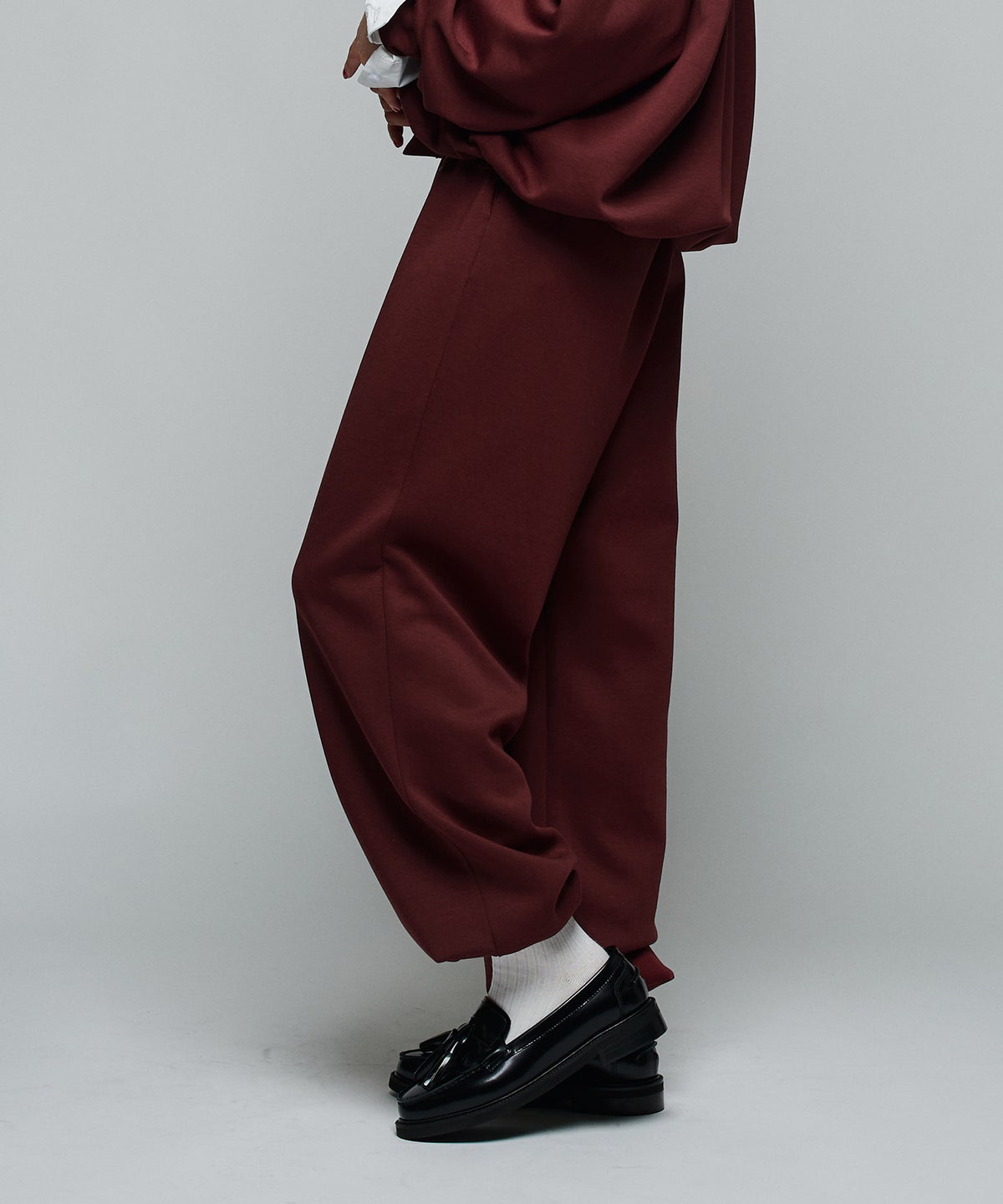 MODEL：H160cm B75cm H79cm