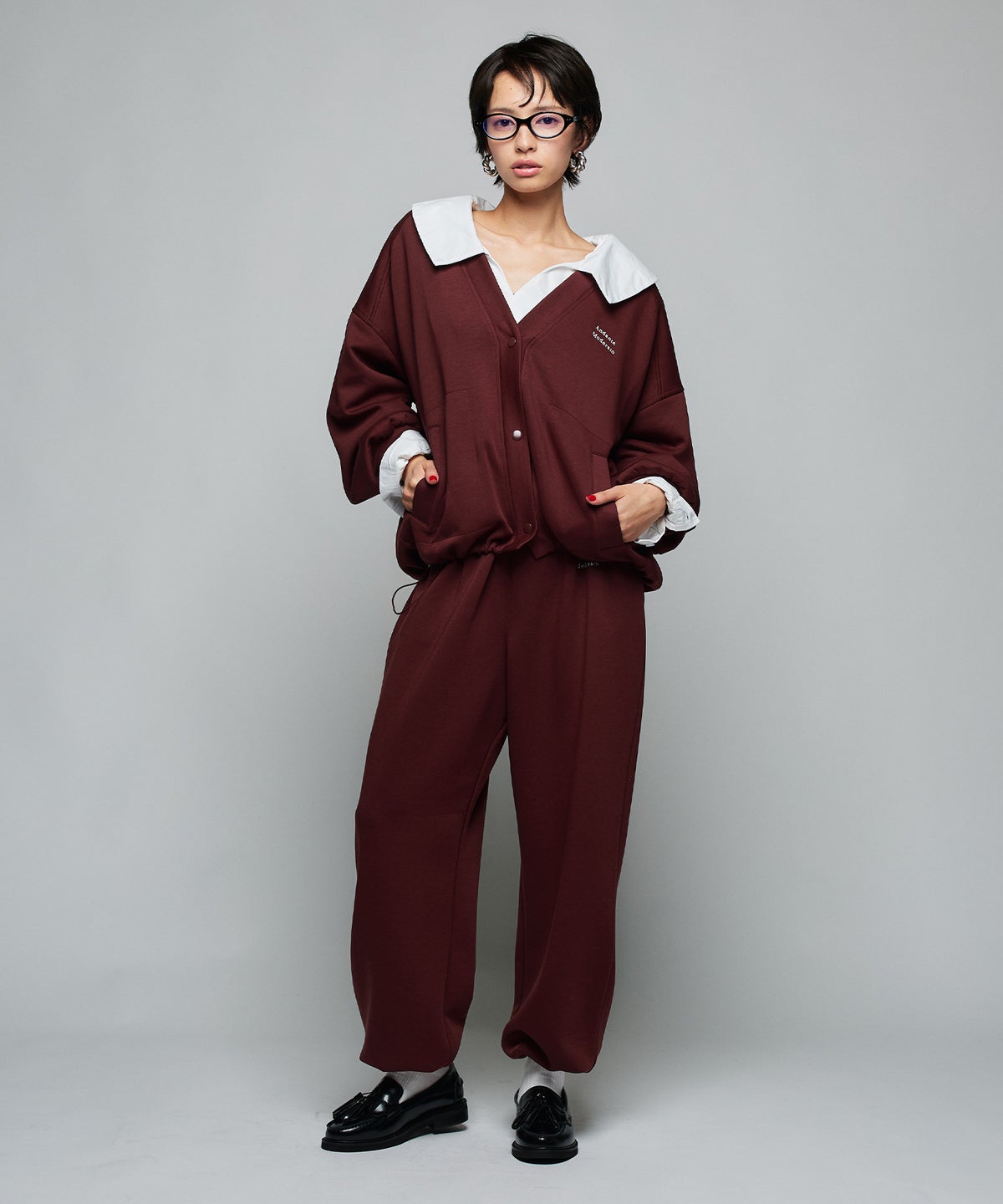 MODEL：H160cm B75cm H79cm