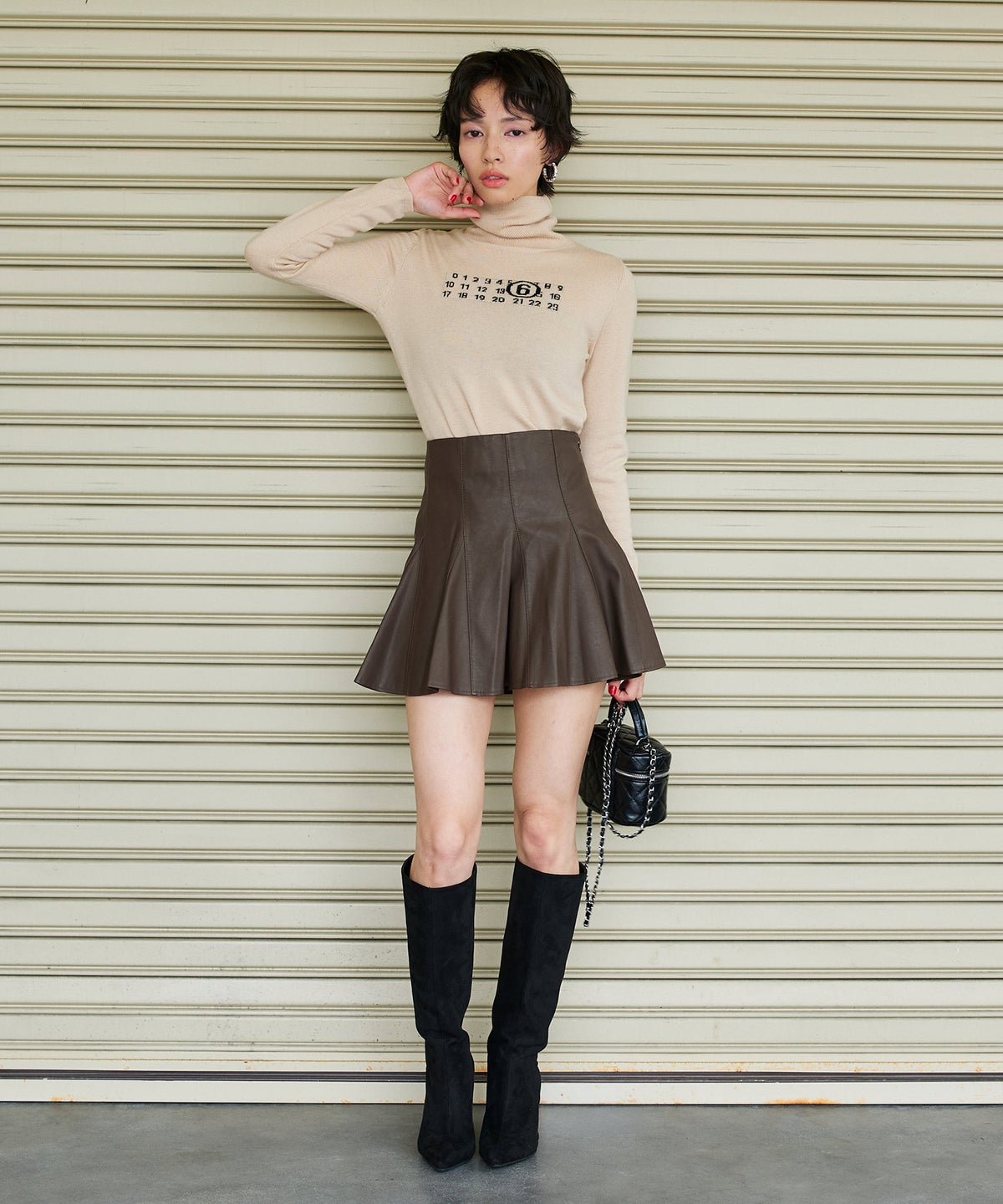 MODEL：H160cm B75cm H79cm