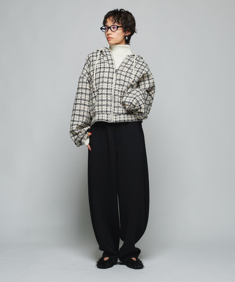 MODEL：H160cm B75cm H79cm