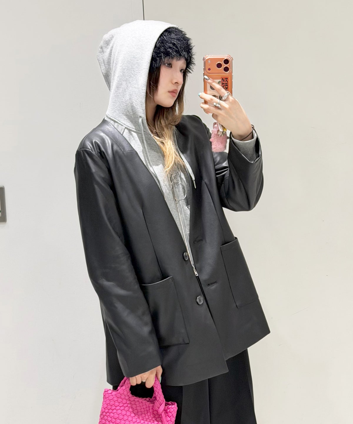 STAFF：HIRONA（163cm/骨格ナチュラル）