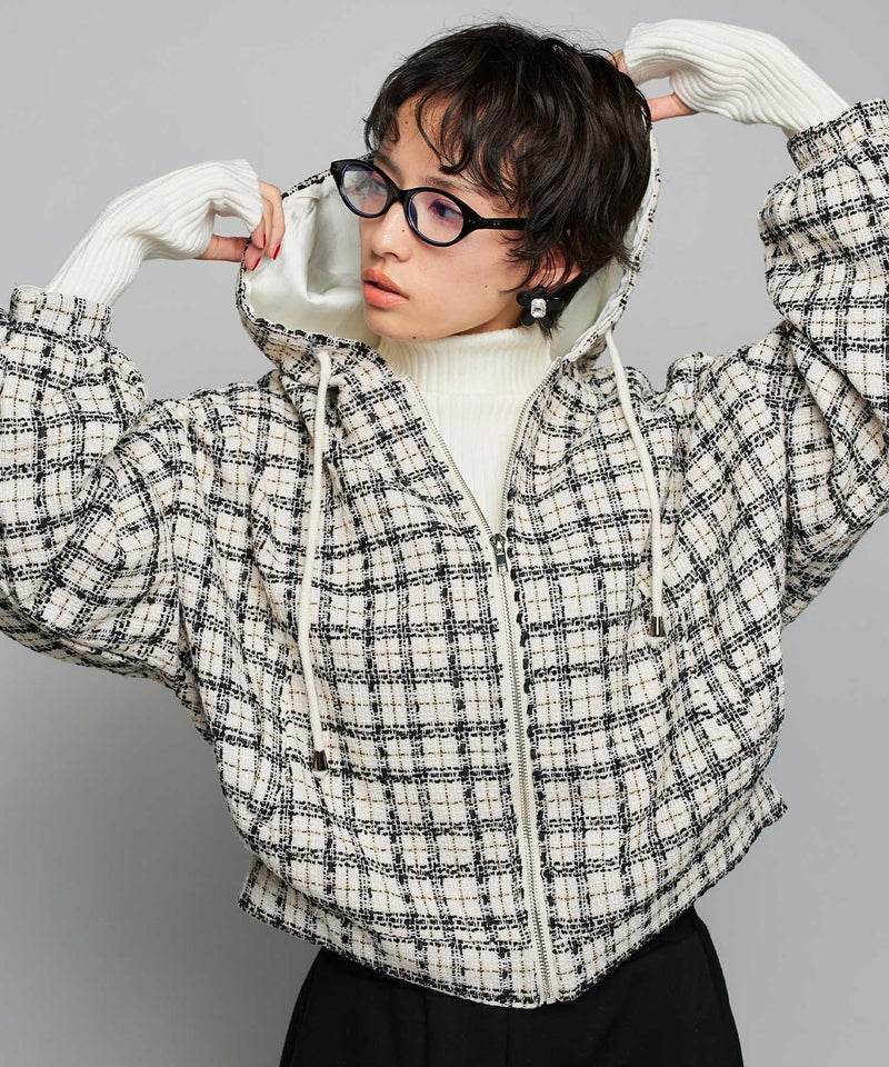 MODEL：H160cm B75cm H79cm