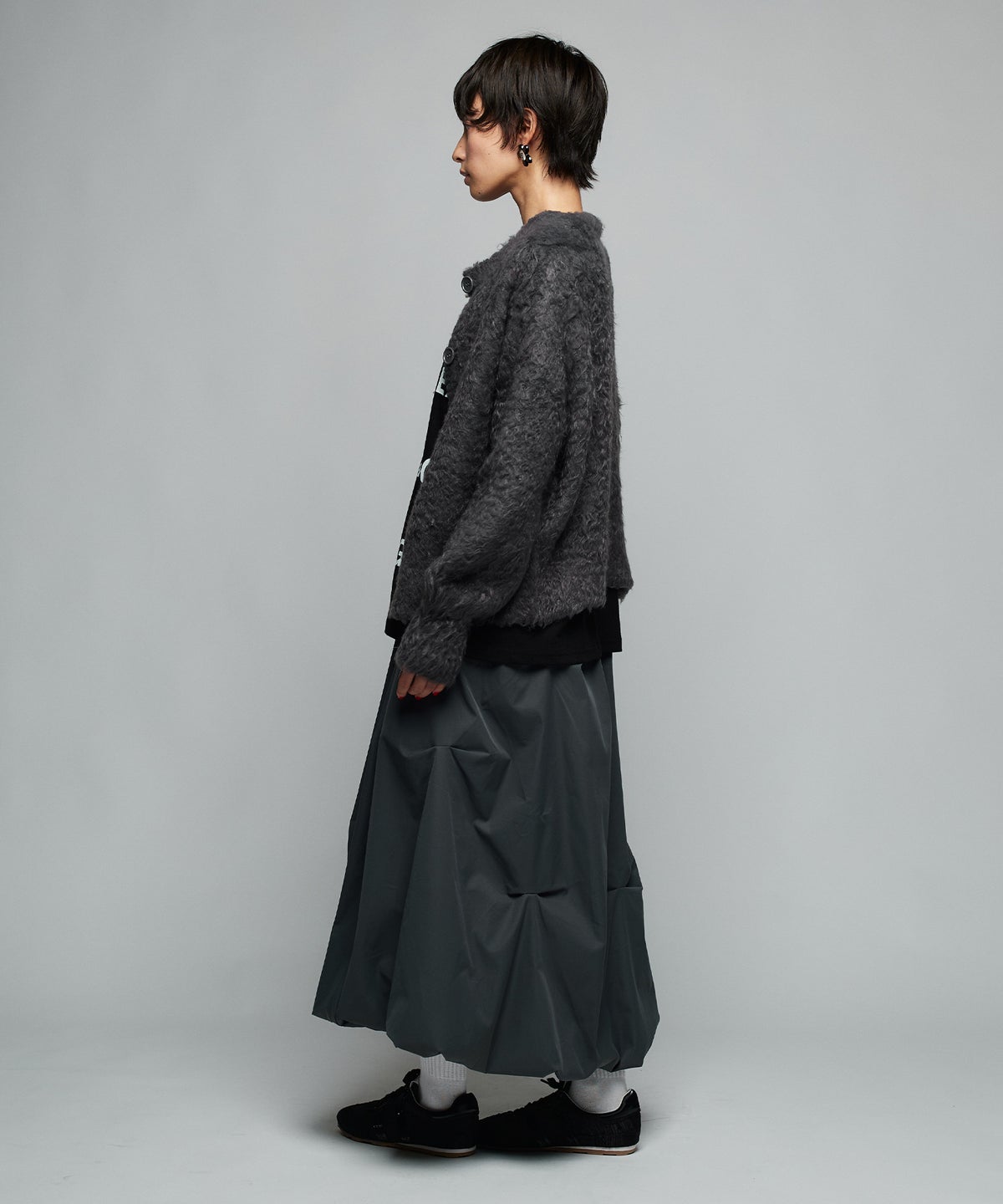 MODEL：H160cm B75cm H79cm