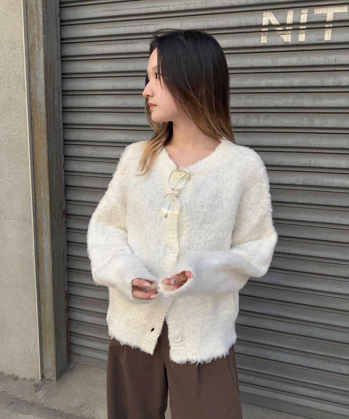 STAFF：HIRONA（163cm/骨格ナチュラル）