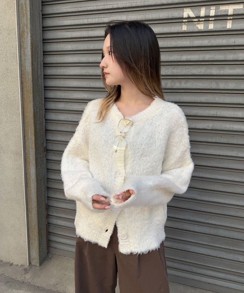 STAFF：HIRONA（163cm/骨格ナチュラル）