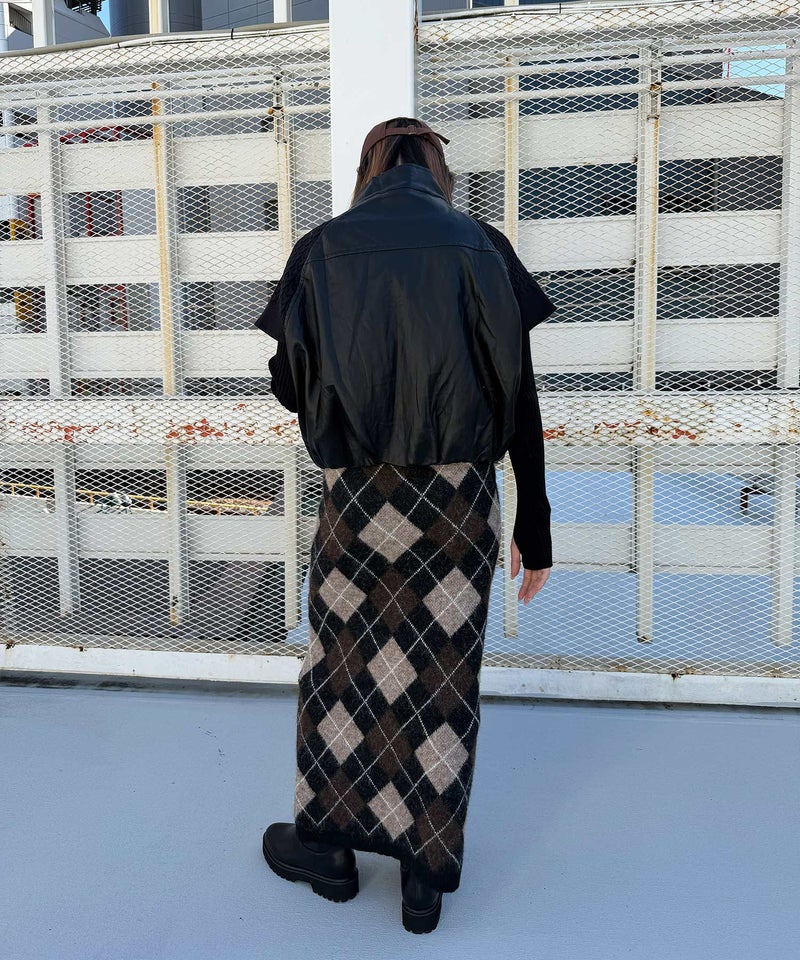 STAFF：HIRONA（163cm/骨格ナチュラル）
